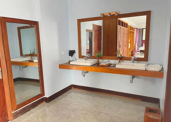 Hotel Cheata 4*